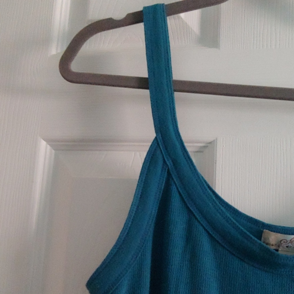 Tank top - Picture 3 of 3